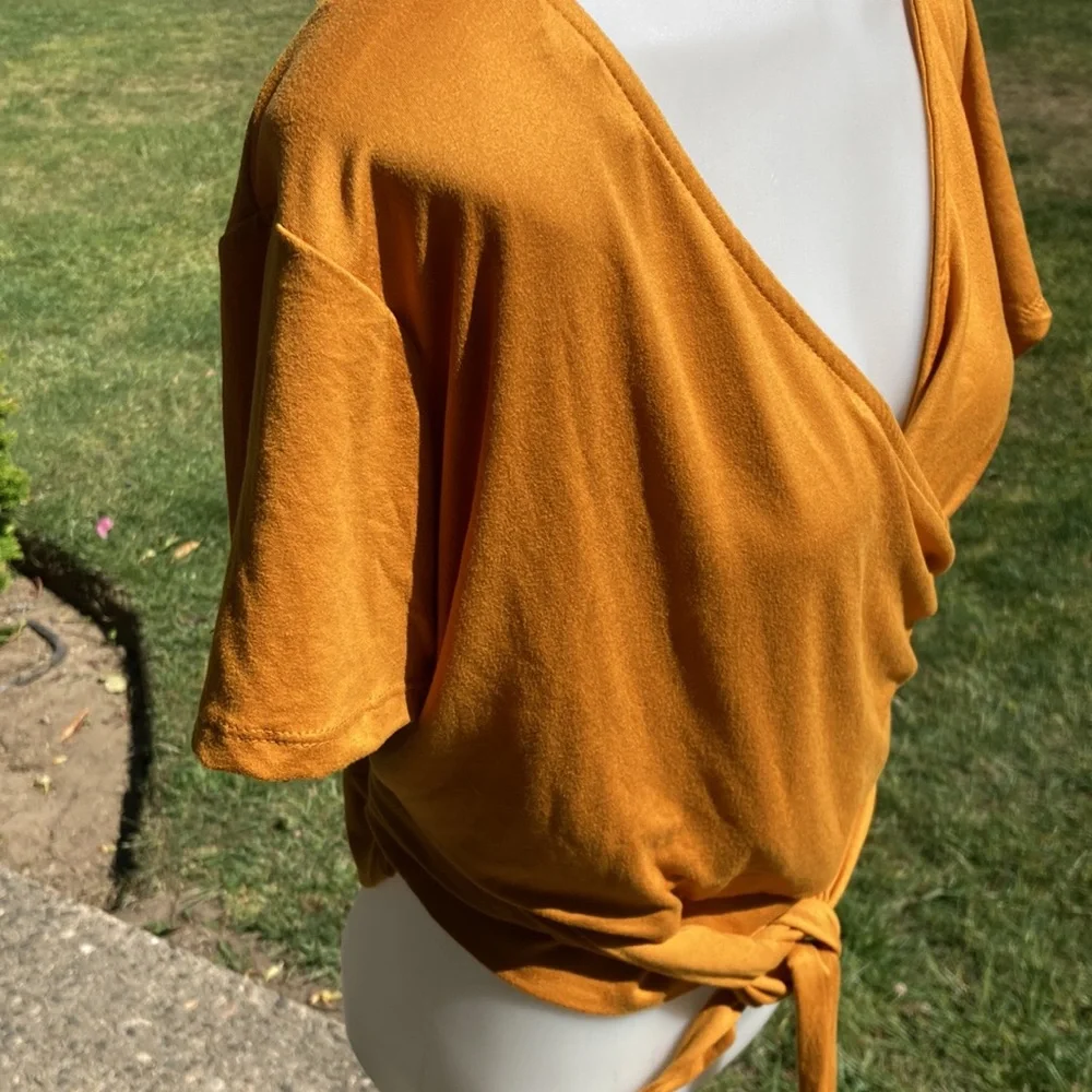 no comment yellow top size 1X & 3X new with tag - Picture 3 of 6